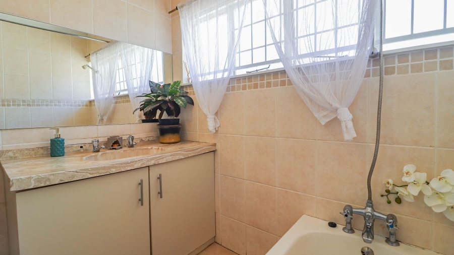 3 Bedroom Property for Sale in Dan Pienaar Free State